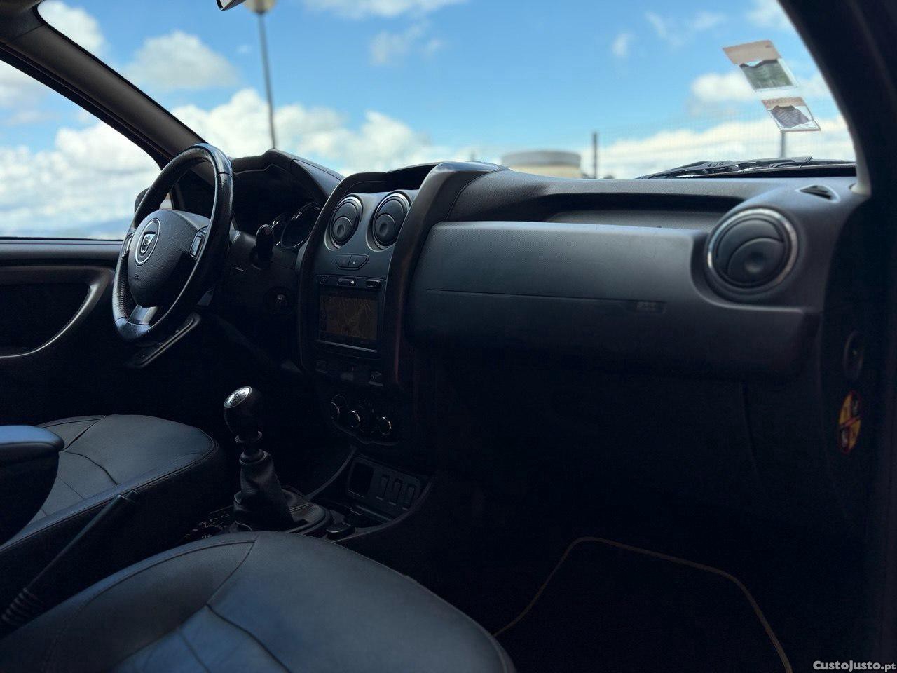 Dacia Duster 1.5DCI 110CV PRESTIGE — fotografia 8