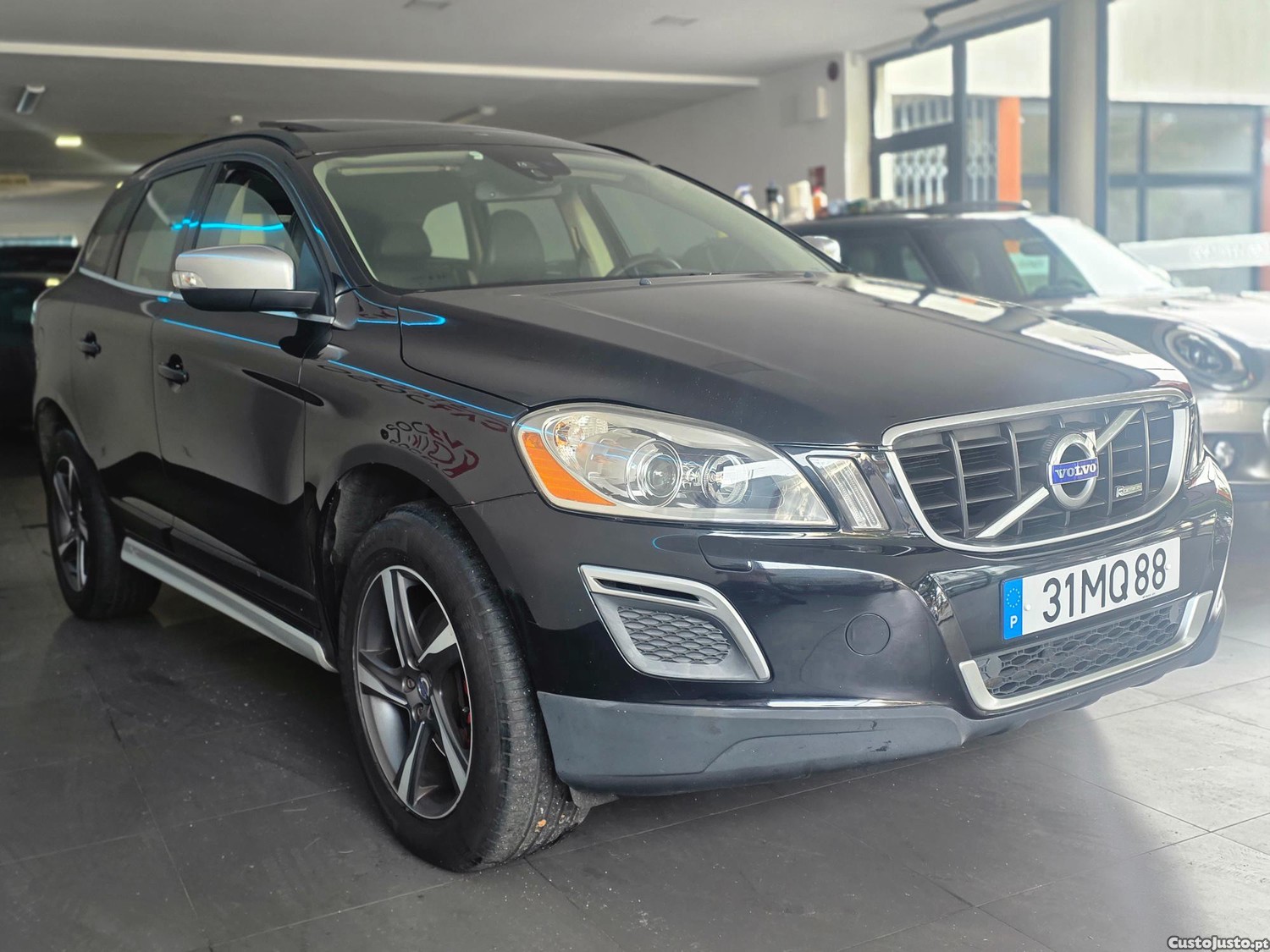 Volvo XC60 2.0 (163cv) R-Design — photo 3