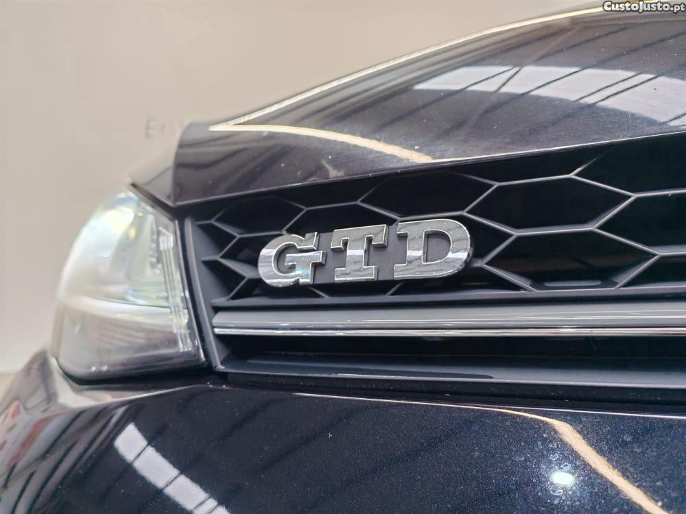 Volkswagen Golf 2.0 TDI GTD DSG — fotografia 3