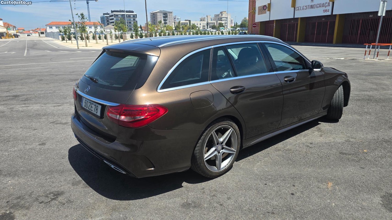 Mercedes-Benz C 200 d AMG Line — fotografia 3