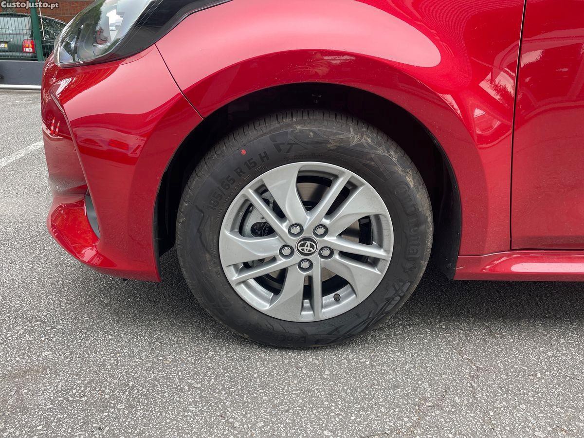 Toyota Yaris 1.5 HDF Comfort Plus — fotografia 5
