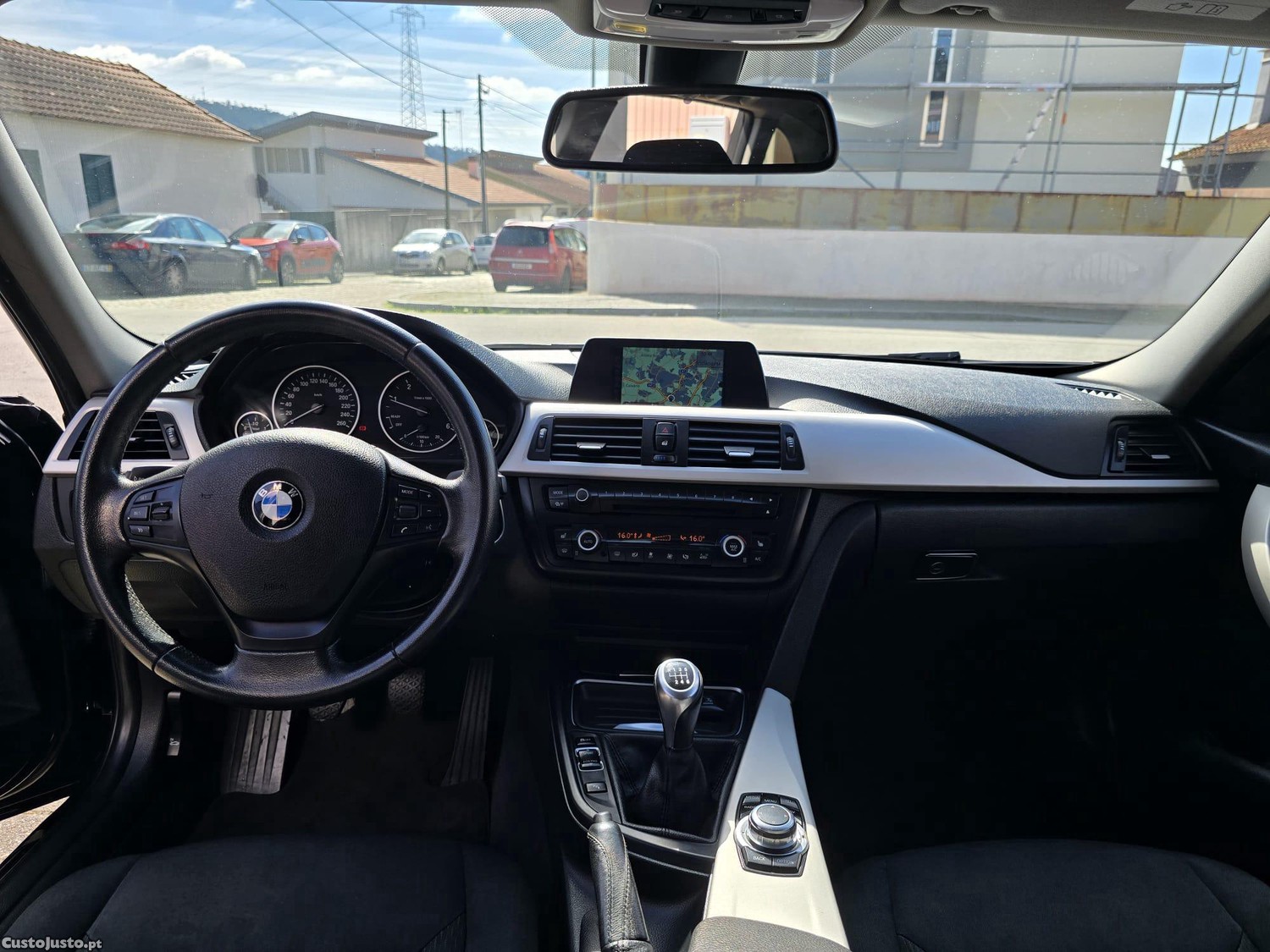 BMW 318 Touring — fotografia 10