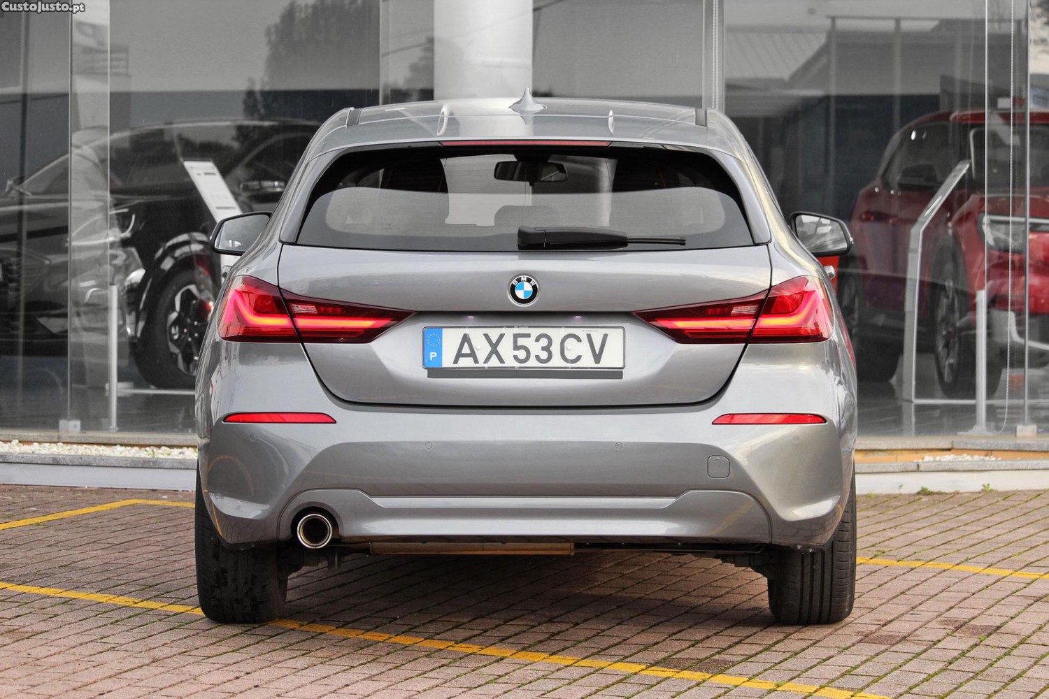 BMW 116 d Advantage Auto — fotografia 19