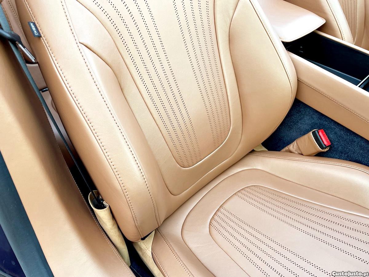 Aston Martin Volante DB11 — fotografia 21