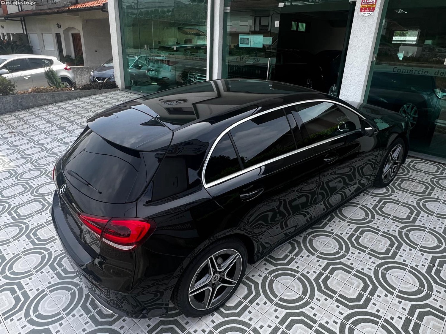 Mercedes-Benz A 180 A180 D AMG Line Automático — fotografia 17
