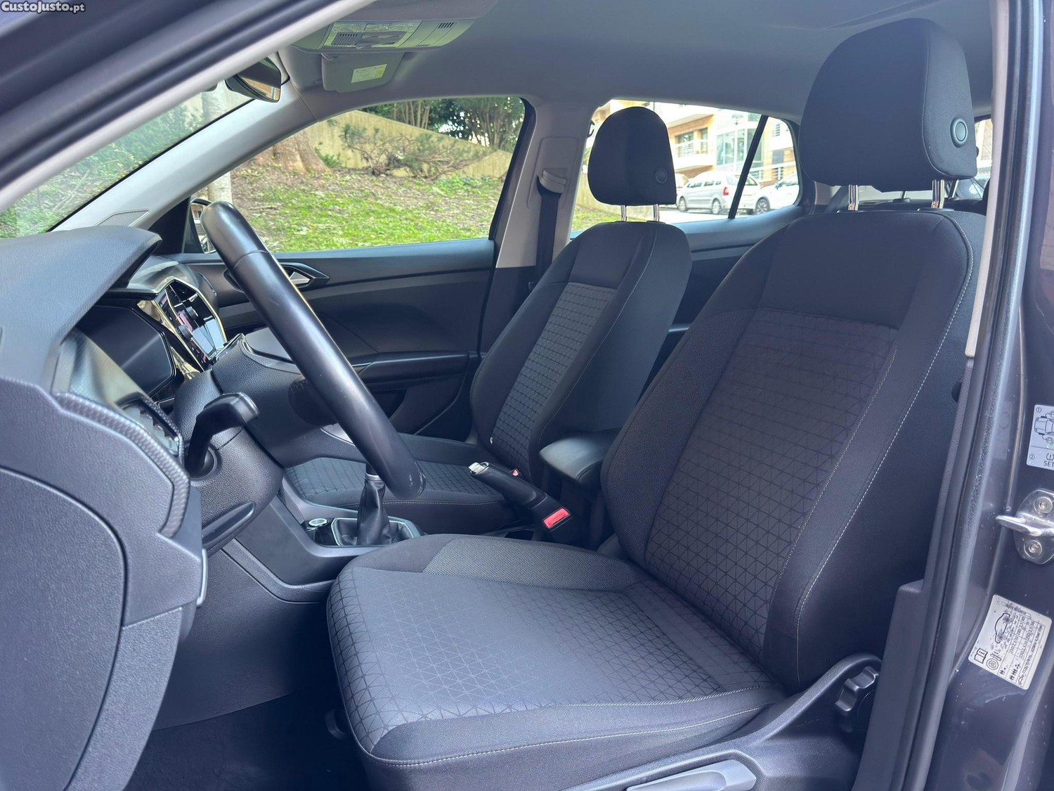 Volkswagen T-Cross 1.0 TSI — fotografia 10