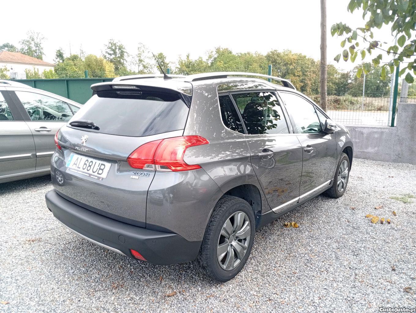 Peugeot 2008 1.6 HDI 120cv Allure (Full Extras)! — photo 4