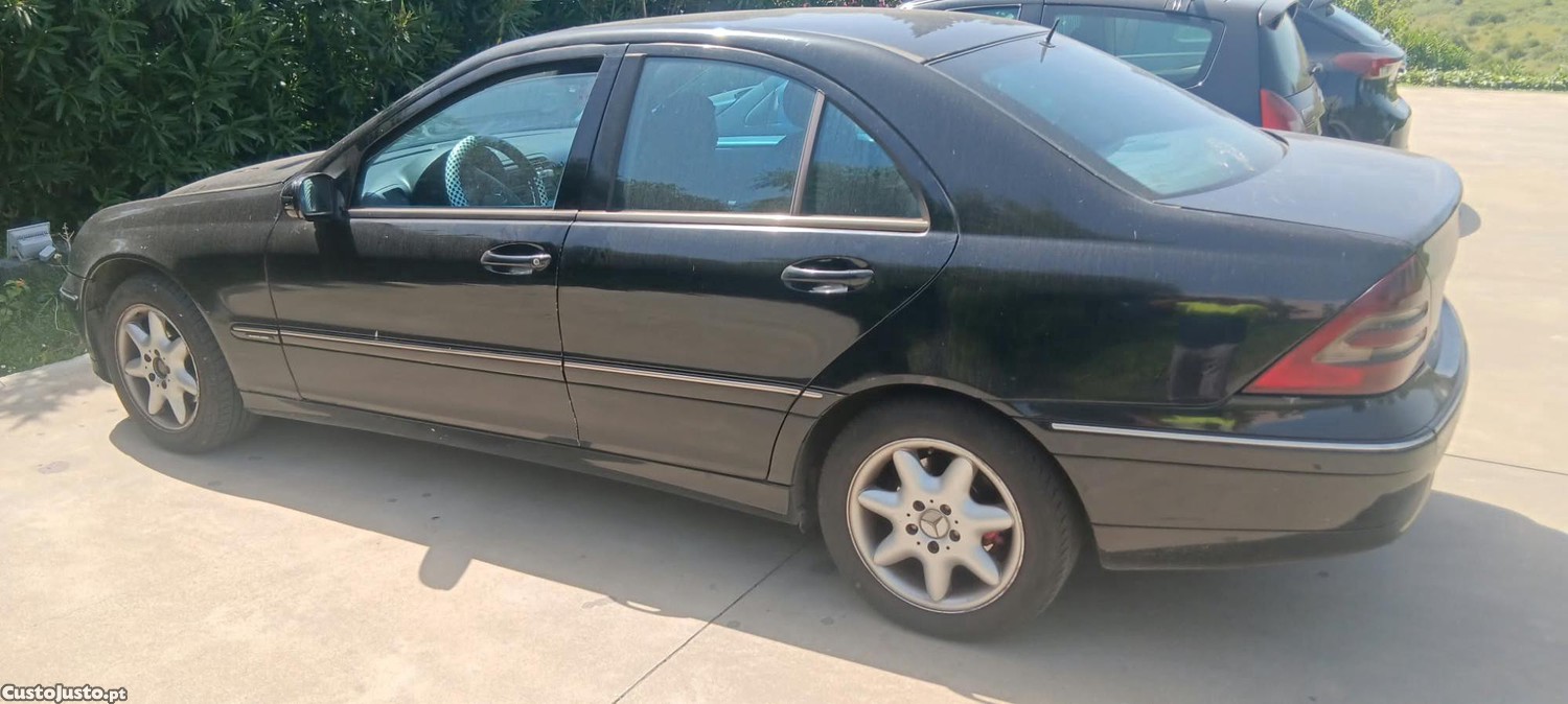 Mercedes-Benz C 220 2001 — photo 2