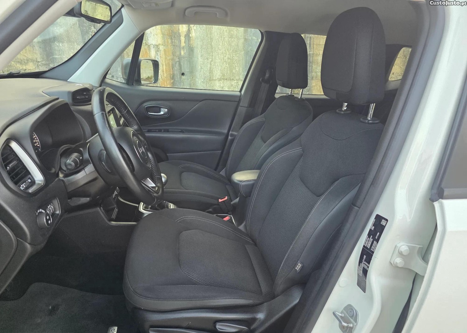 Jeep Renegade 1.0 T Limited — fotografia 7