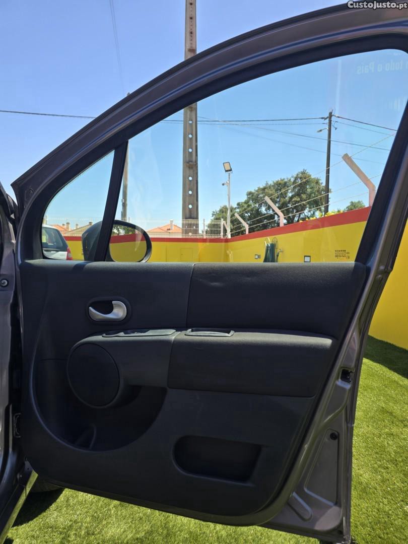 Renault Grand Modus 1.2 Dynamique — fotografia 11