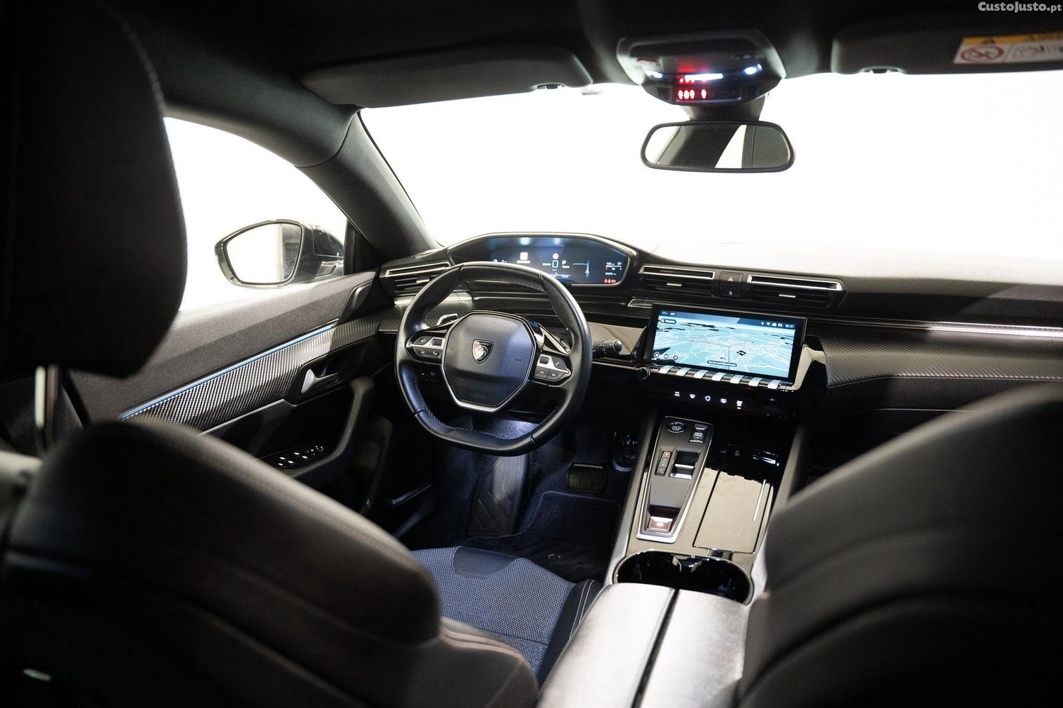 Peugeot 508 SW 1.6 Hybrid Allure e-EAT8 — fotografia 21