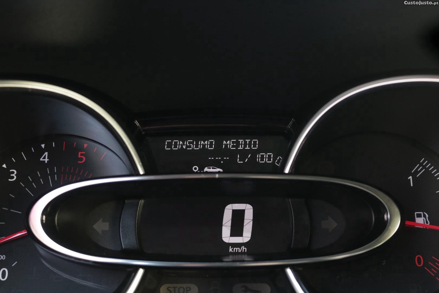 Renault Clio 1.5 DCI Limited 90cv — fotografia 25