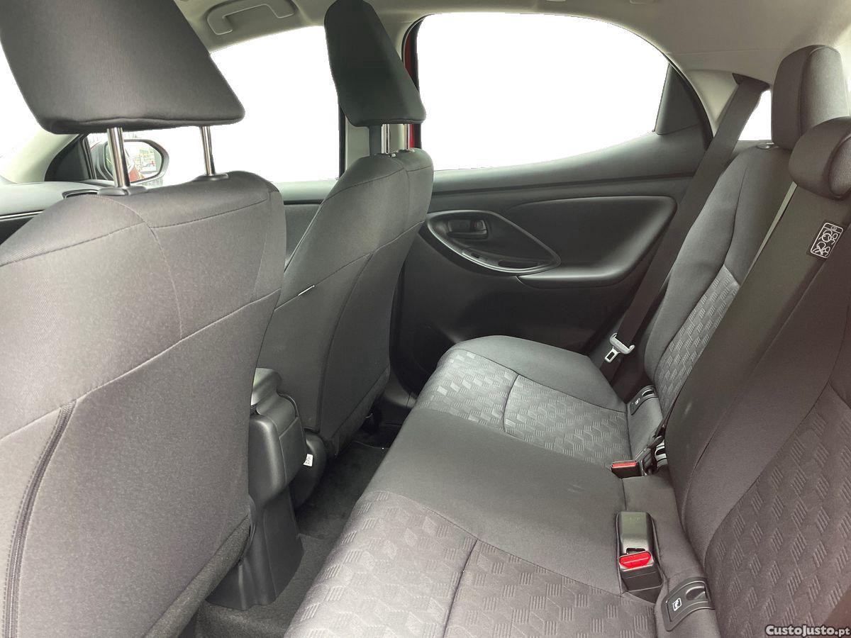 Toyota Yaris 1.5 HDF Comfort Plus — fotografia 6