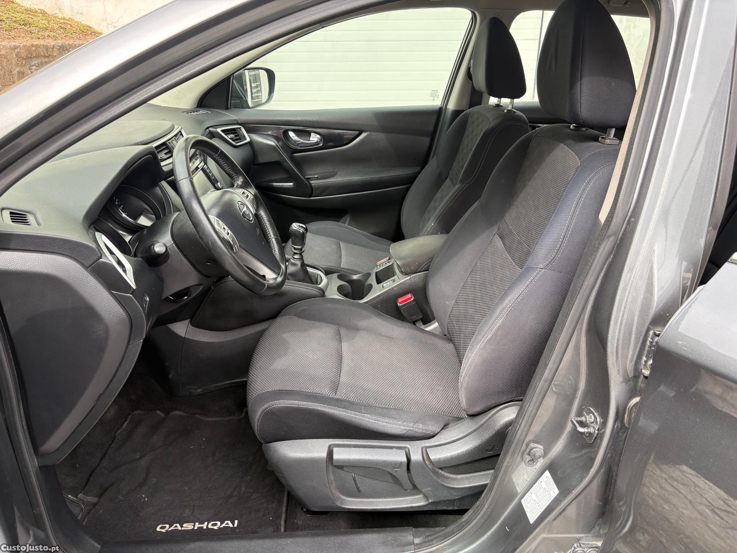 Nissan Qashqai Tekna 1.5DCi 110cv GPS / Câmara - 16 foto 3