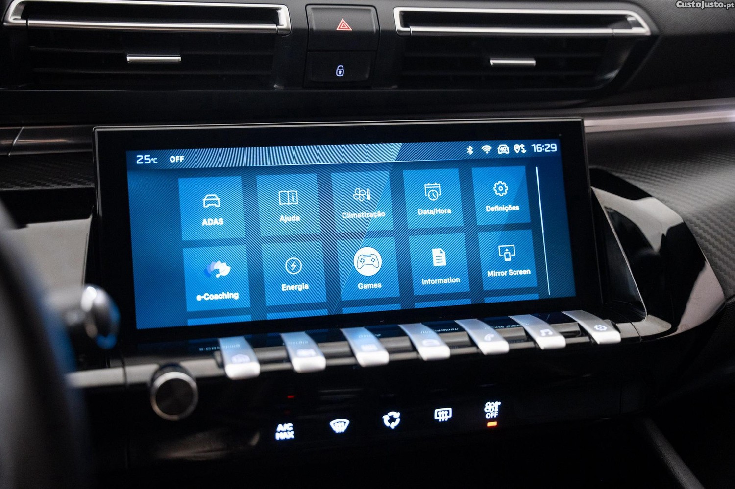 Peugeot 508 SW 1.6 Hybrid Allure e-EAT8 — fotografia 17