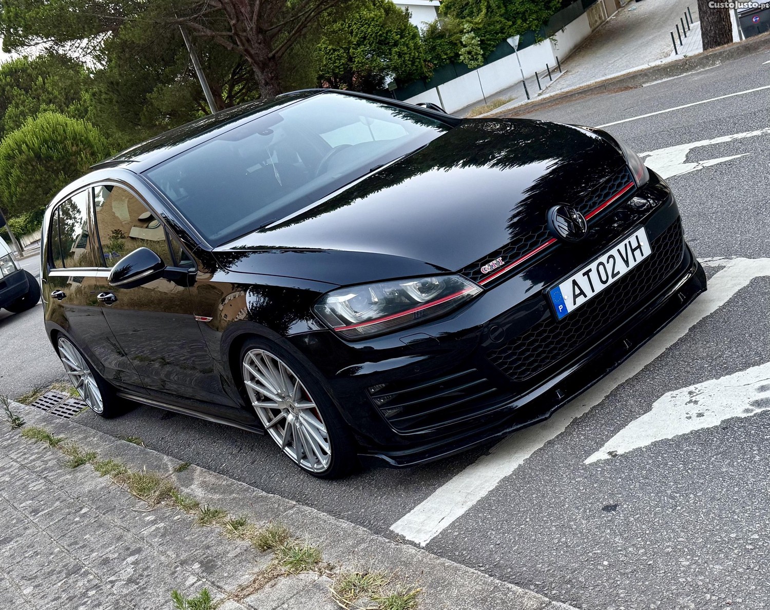 VW Golf GTI — photo 4