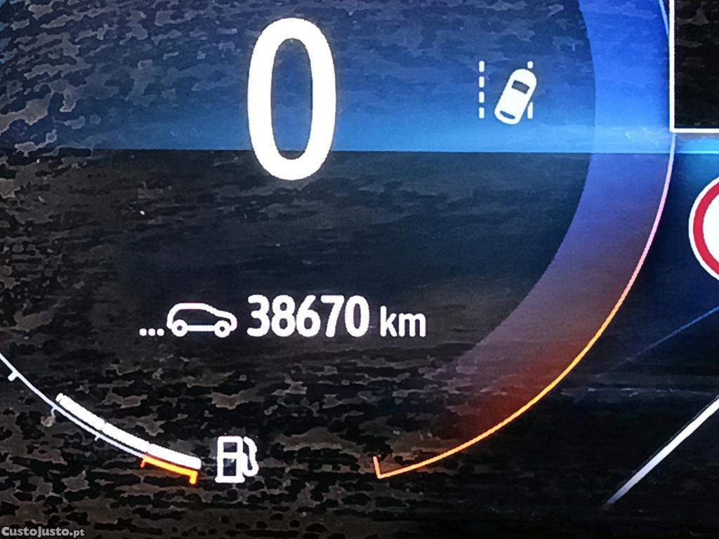 Renault Captur 1.6 E-Tech Plug-In Intens 160cv — fotografia 16
