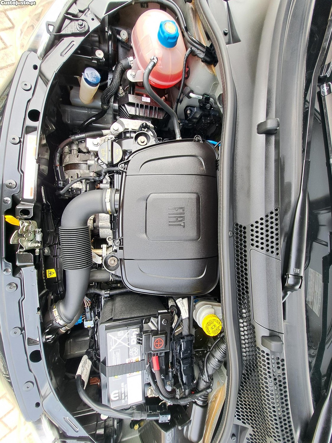 Fiat 500C 1.0 Hybrid Launch Edition — fotografia 4