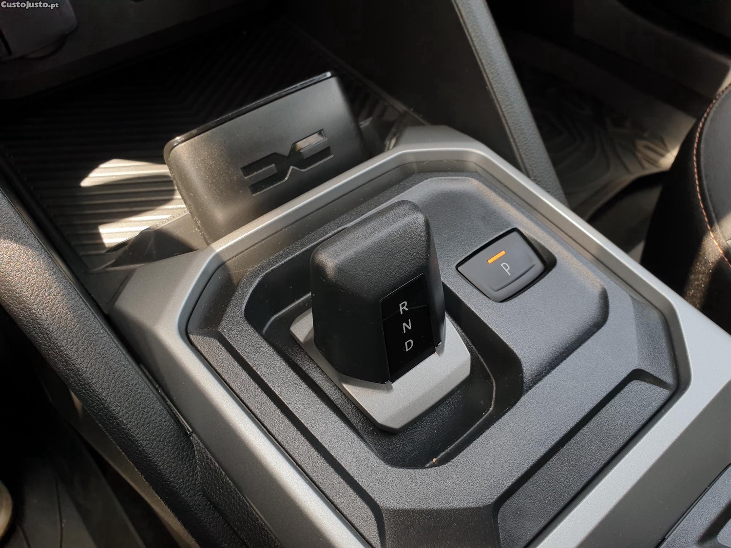 Dacia Duster 1.2 Hybrid-G Extreme 4x4 — fotografia 2