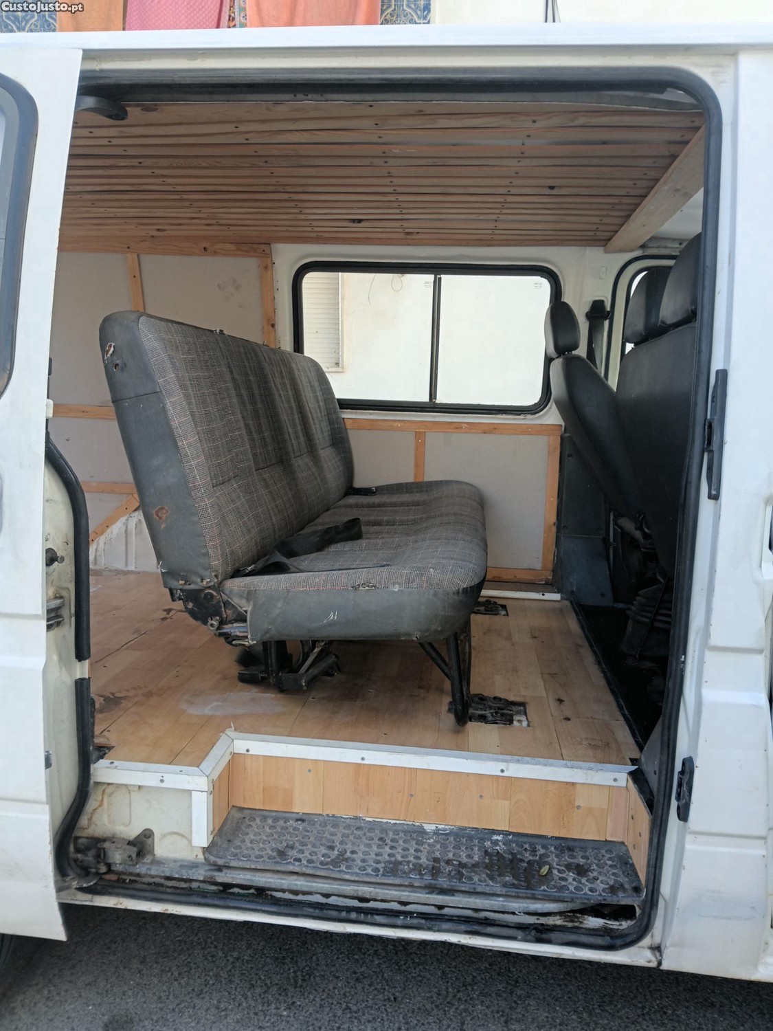 Ford Transit 2.5 — photo 3