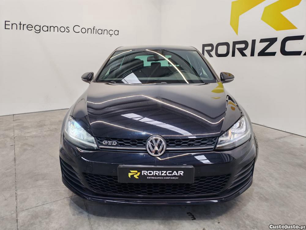 Volkswagen Golf 2.0 TDI GTD DSG — fotografia 4
