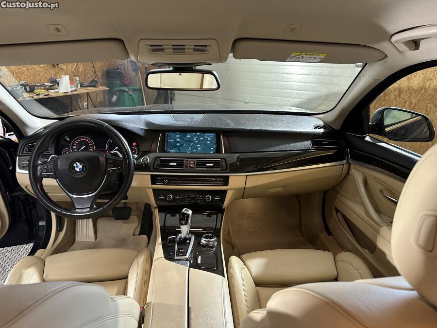 BMW 520 d Line Luxury Auto — fotografia 4