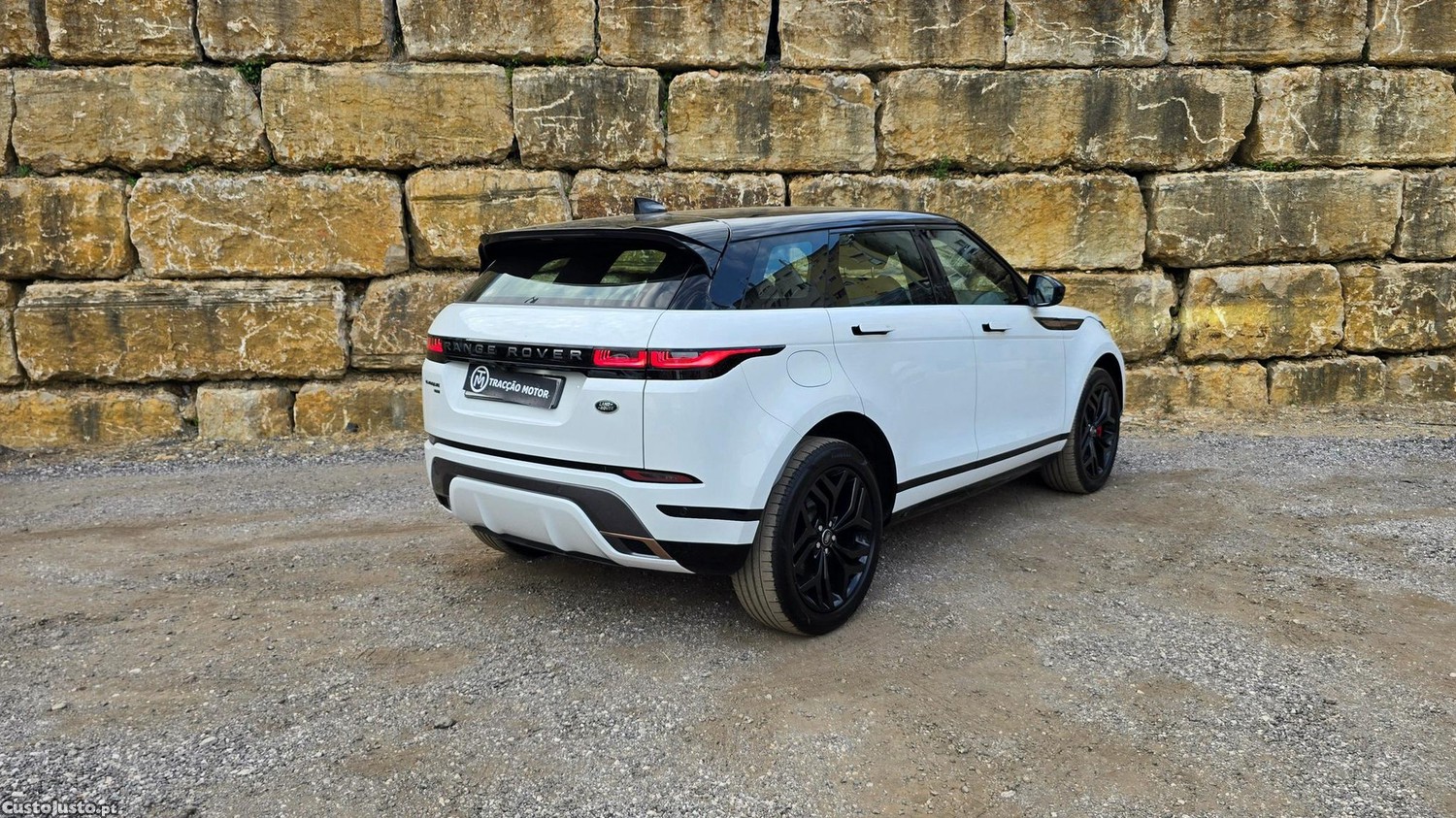 Land Rover Evoque 1.5 P300e AWD R-Dynamic Auto - 22 — photo 2