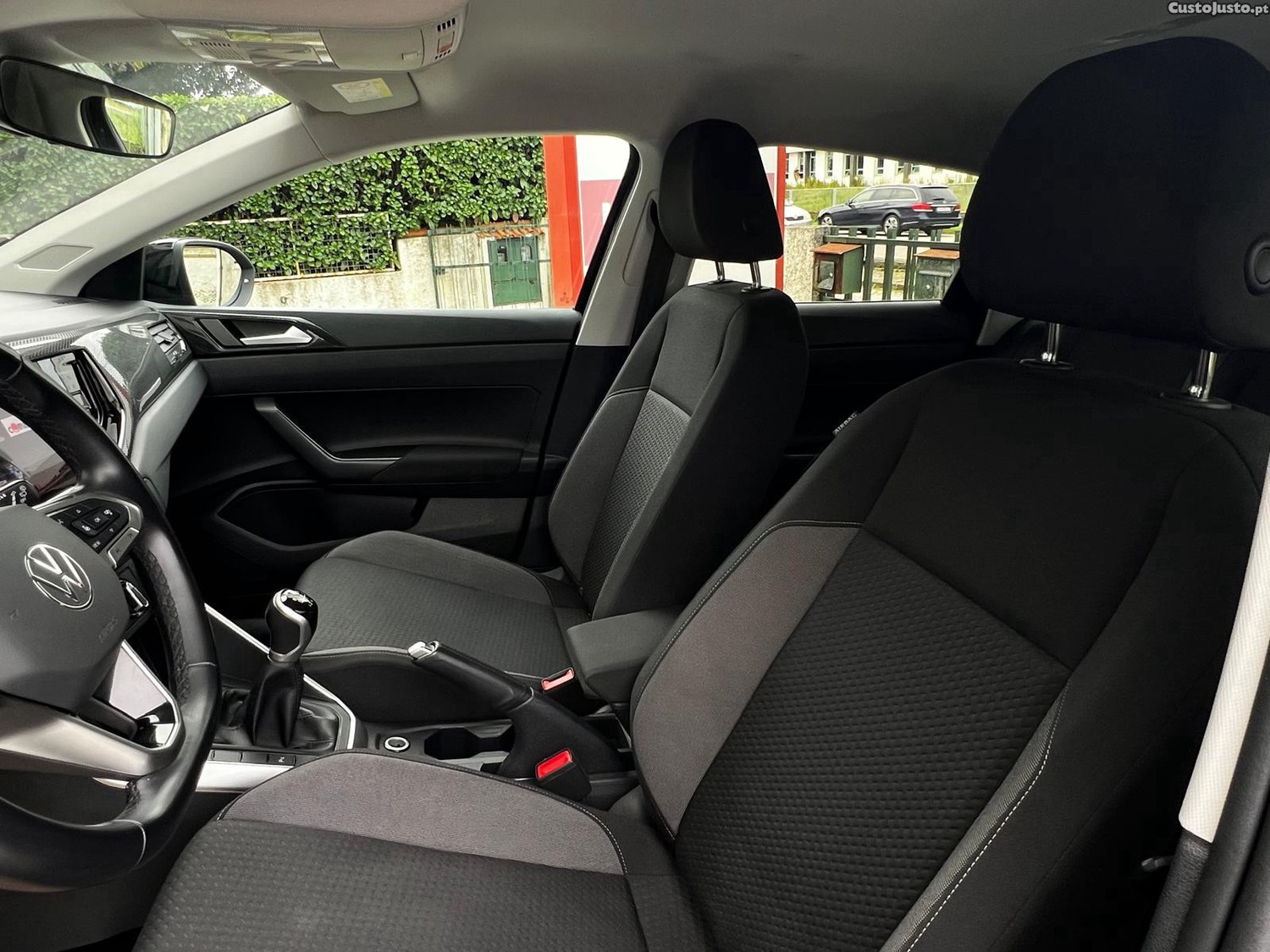 Volkswagen Taigo 1.0 TSI Urban — fotografia 13