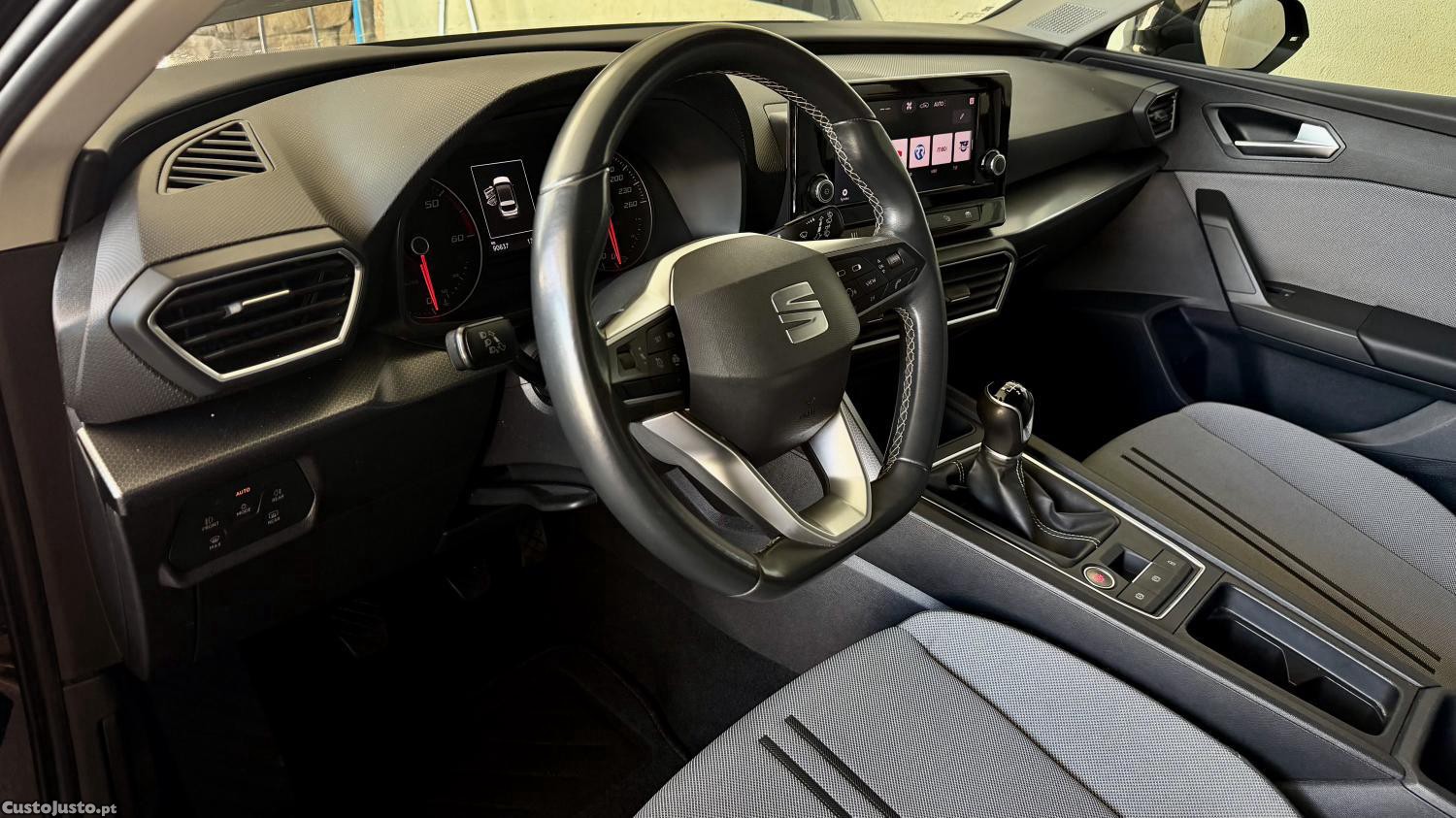 SEAT Leon 2.0 TDI Style — fotografia 21
