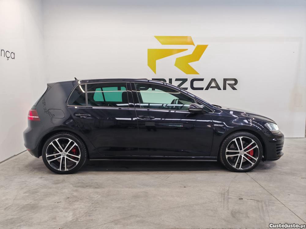 Volkswagen Golf 2.0 TDI GTD DSG — fotografia 20