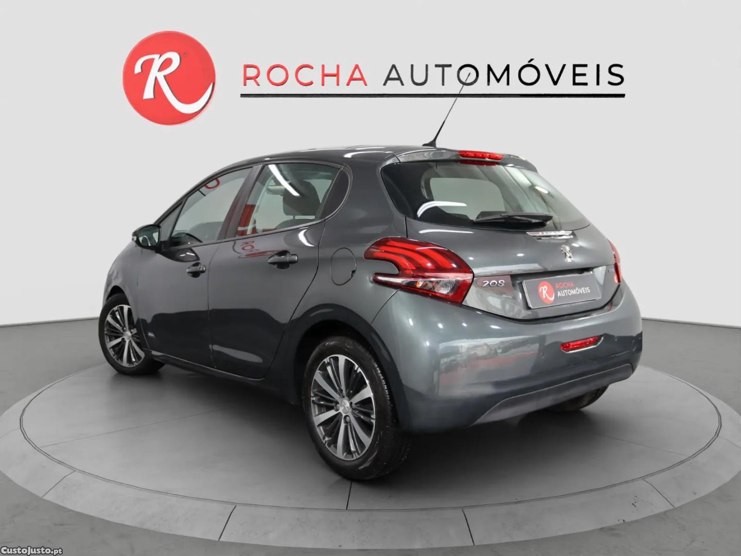 Peugeot 208 PureTech 82 Active — fotografia 9