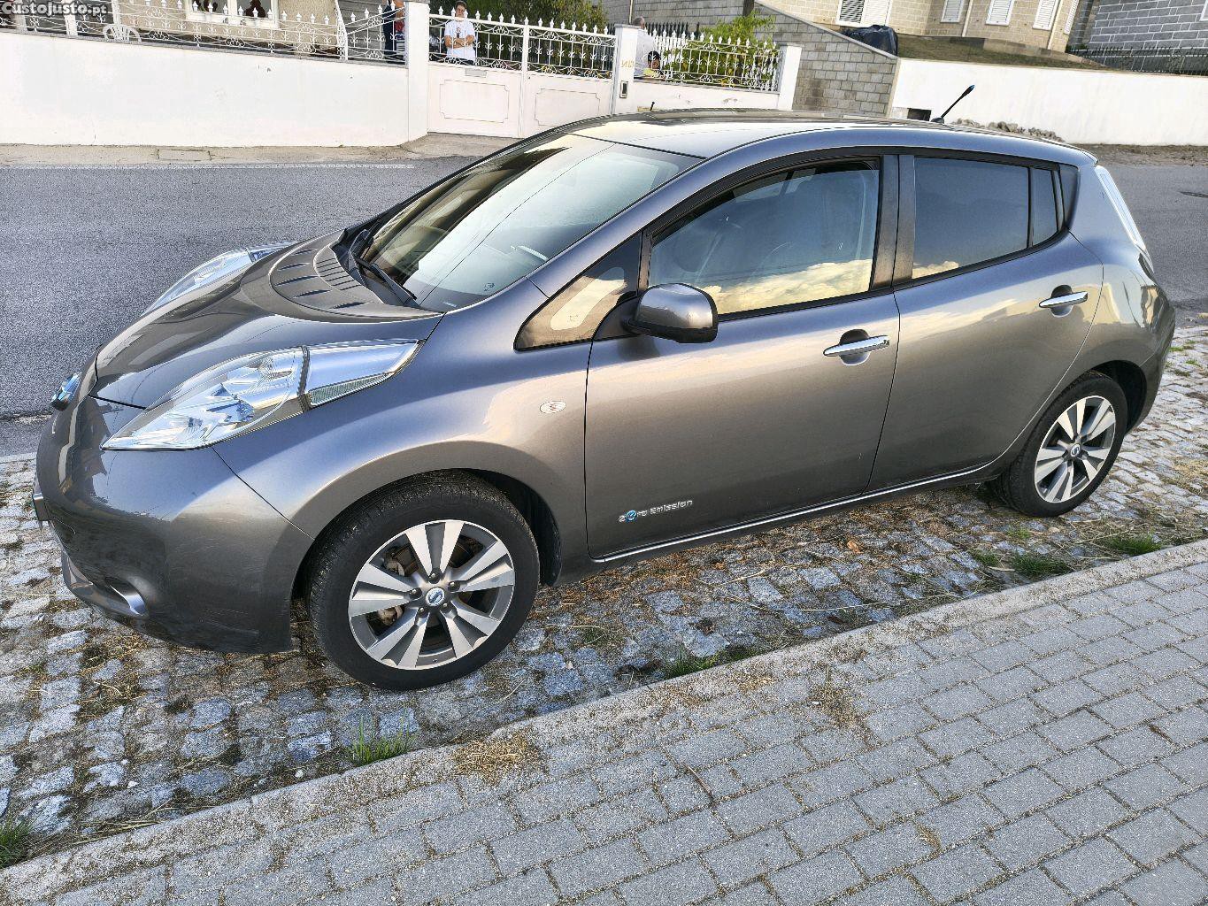 Nissan Leaf Tekna - 13 foto 2