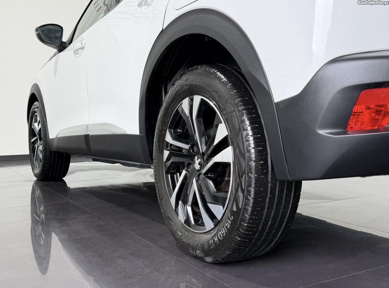 Peugeot 2008 1.5 BLUEHDI ALLURE 110CV - NACIONAL — fotografia 4