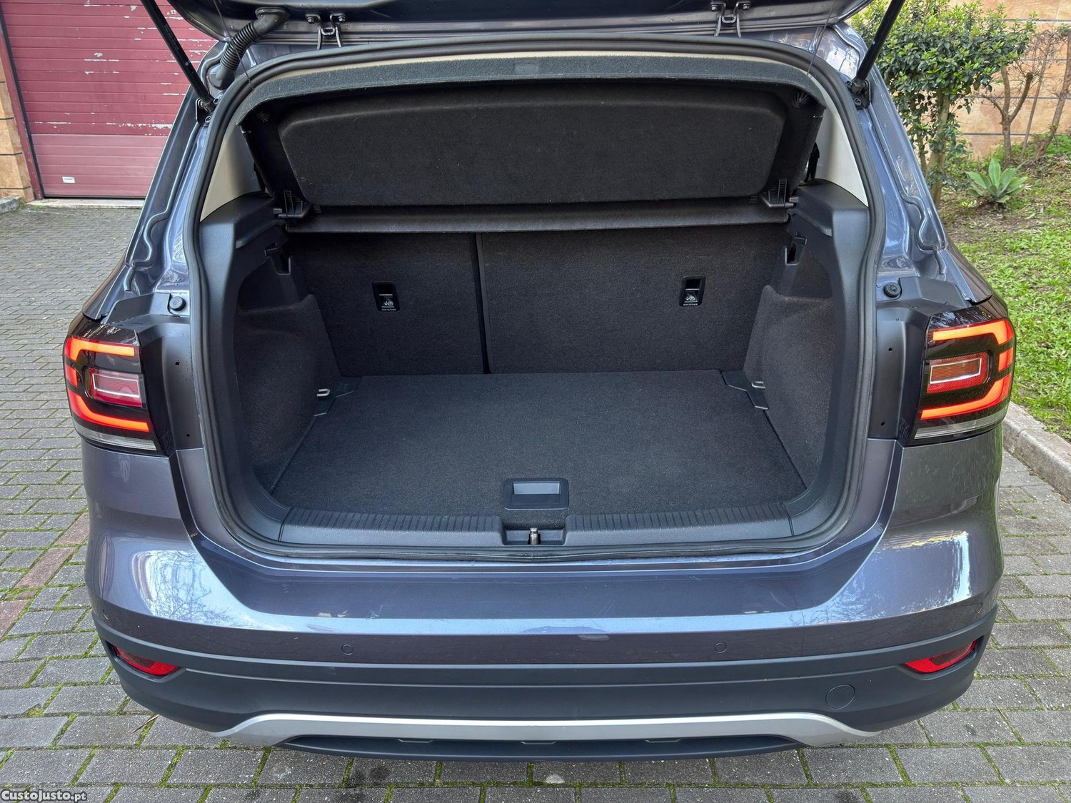 Volkswagen T-Cross 1.0 TSI — fotografia 11