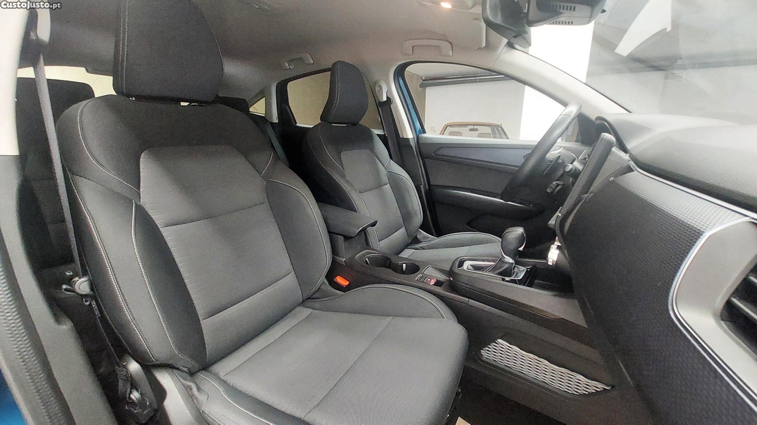 Renault Arkana 1.3 TCE TECHNO EDC — fotografia 3