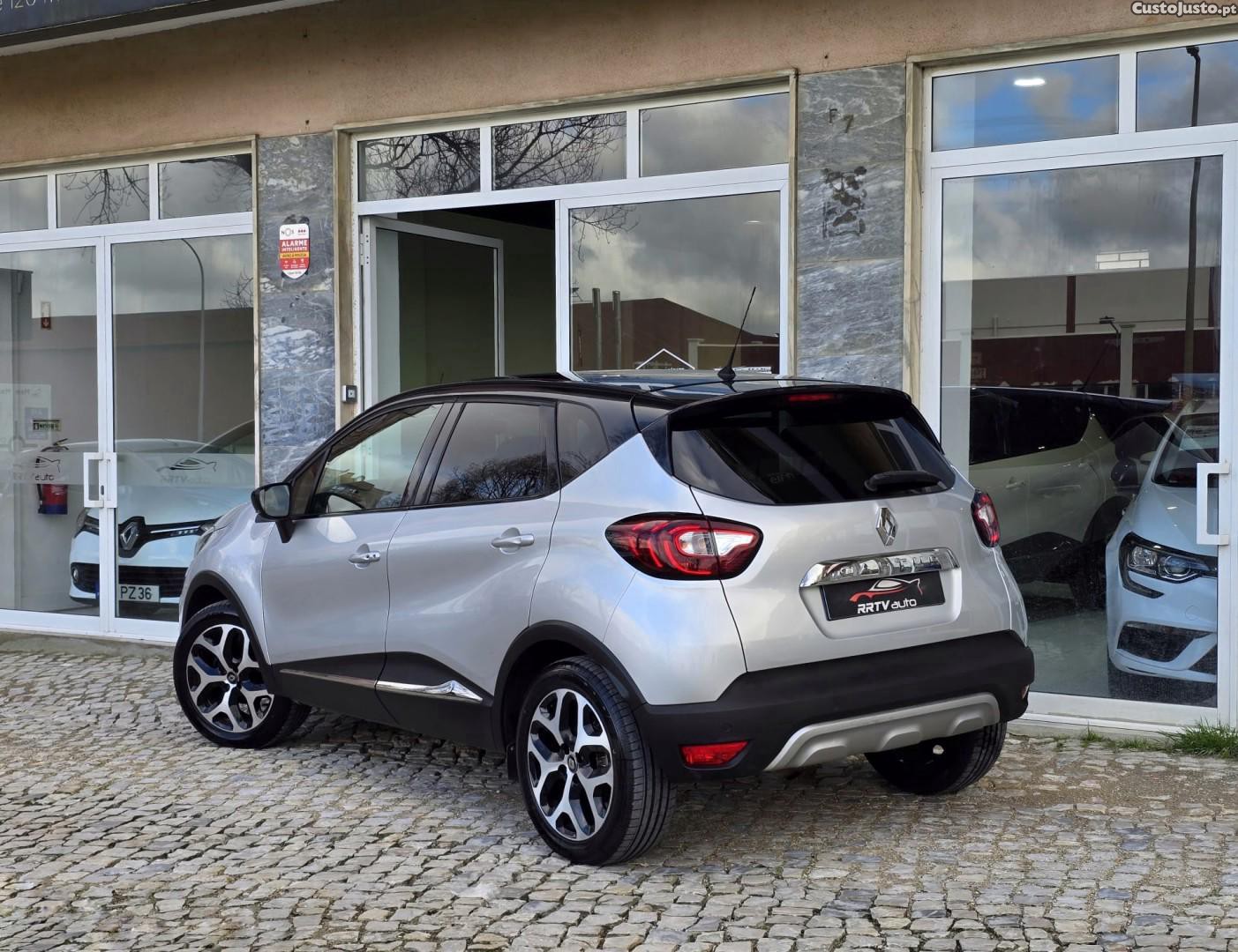 Renault Captur 0.9 TCE Exclusive — fotografia 11