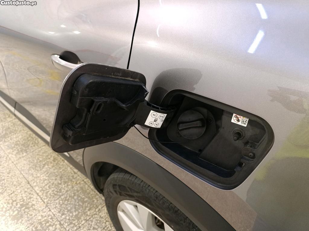 Renault Captur 1.6 E-Tech Plug-In Intens 160cv — fotografia 13