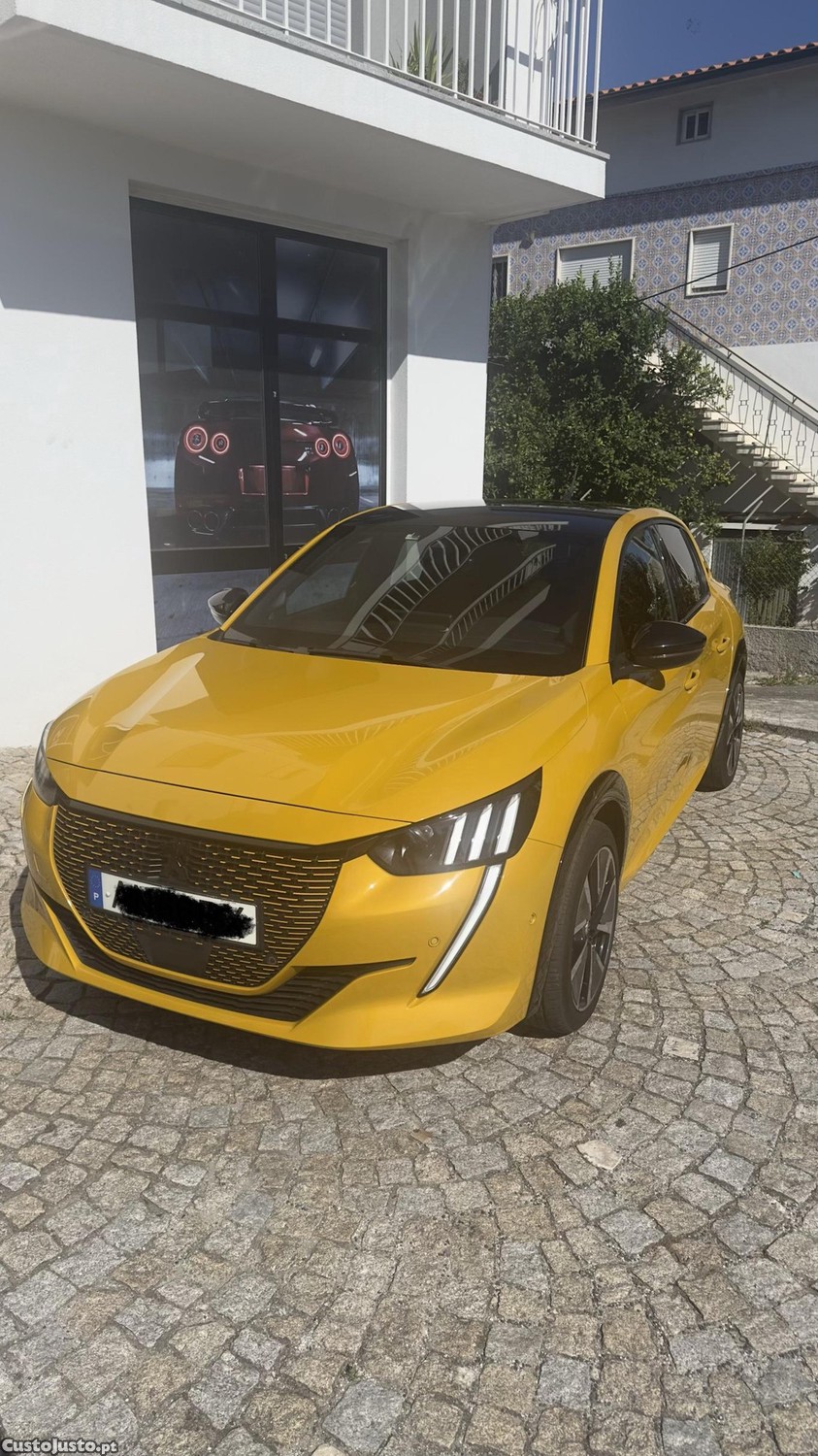 Peugeot e-208 Gt - 22 — photo 2
