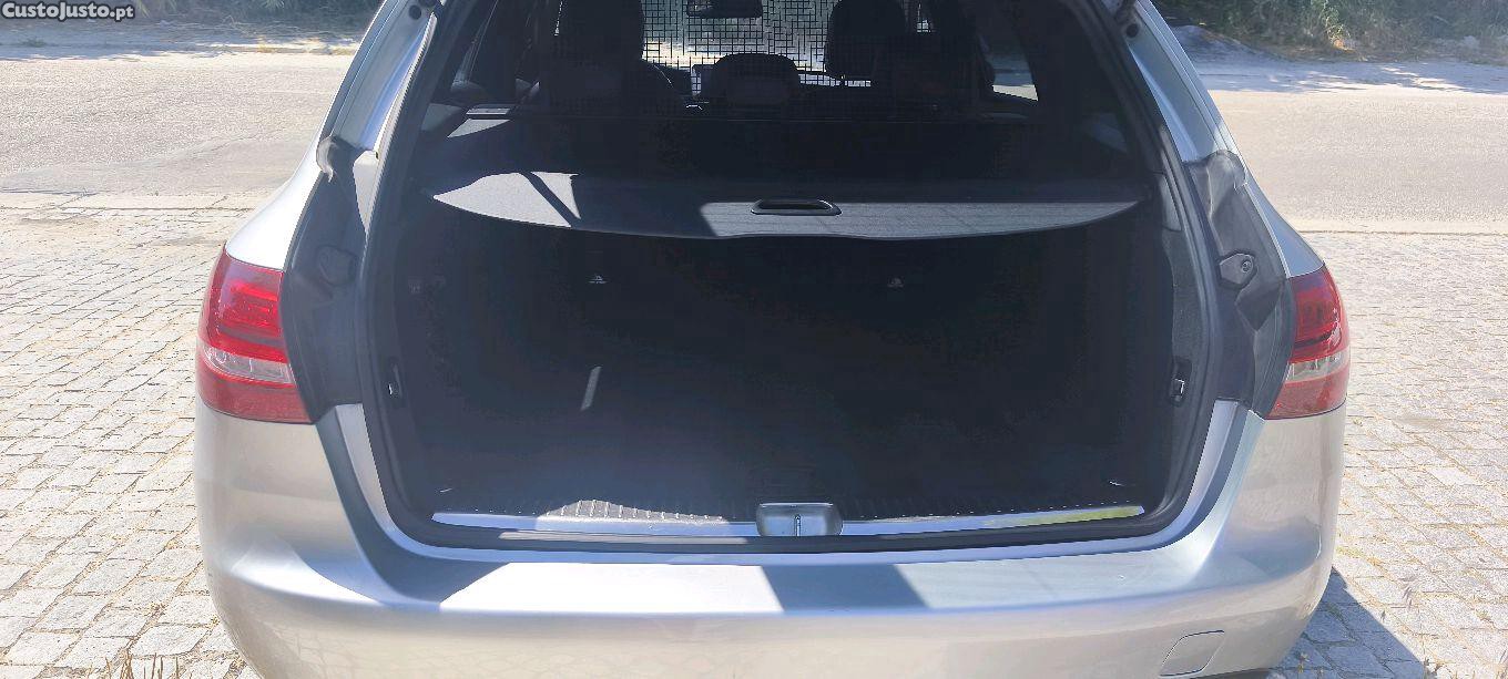 Mercedes-Benz C 300 C300h AMG line — fotografia 5