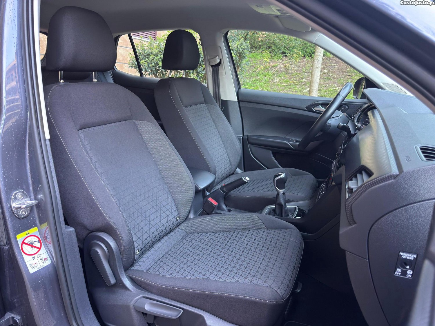 Volkswagen T-Cross 1.0 TSI — fotografia 9