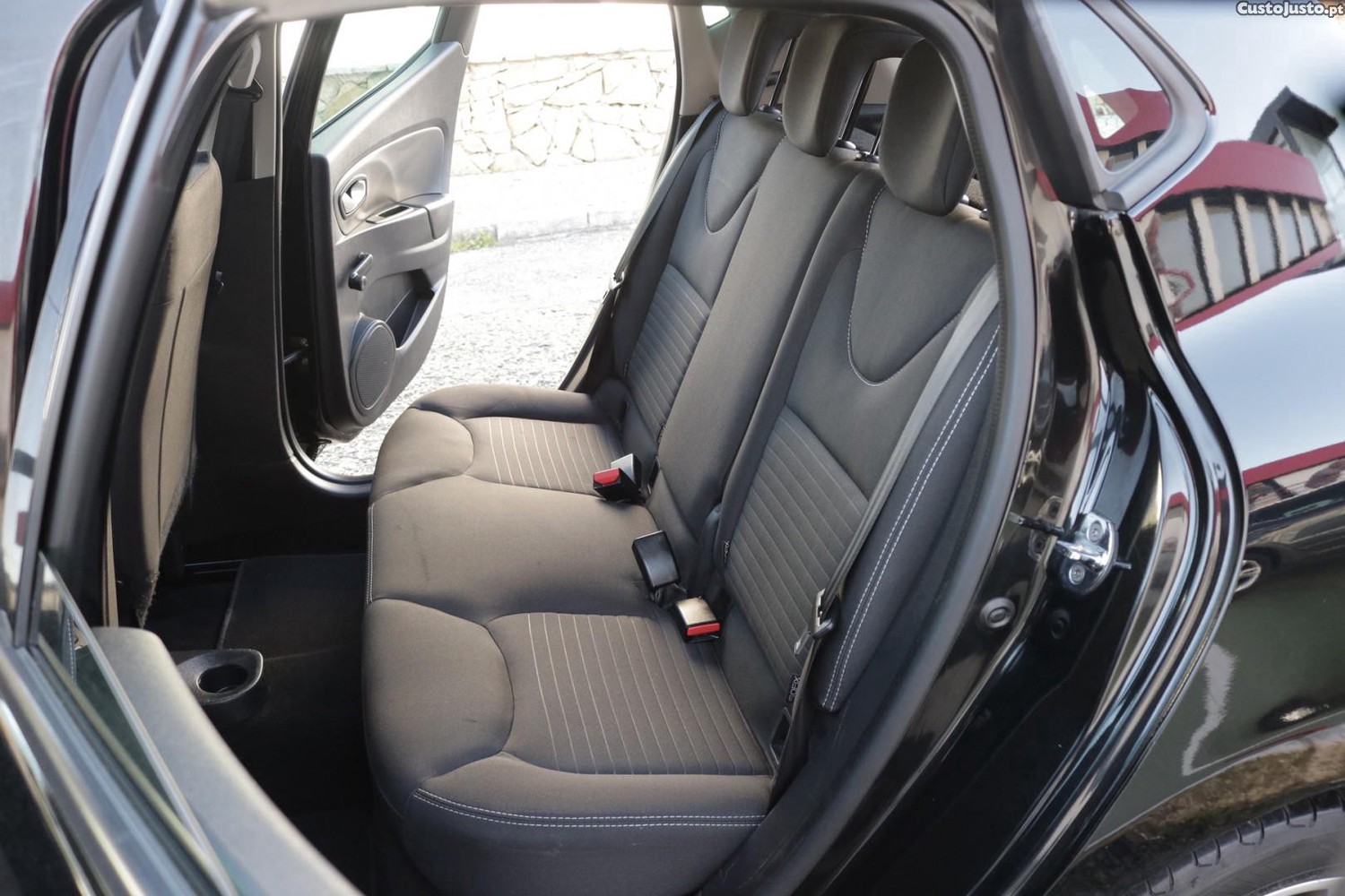 Renault Clio 1.5 DCI Limited 90cv — fotografia 40