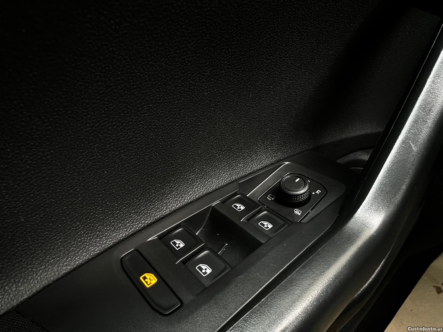 Volkswagen Taigo 1.0 TSI Urban — fotografia 7