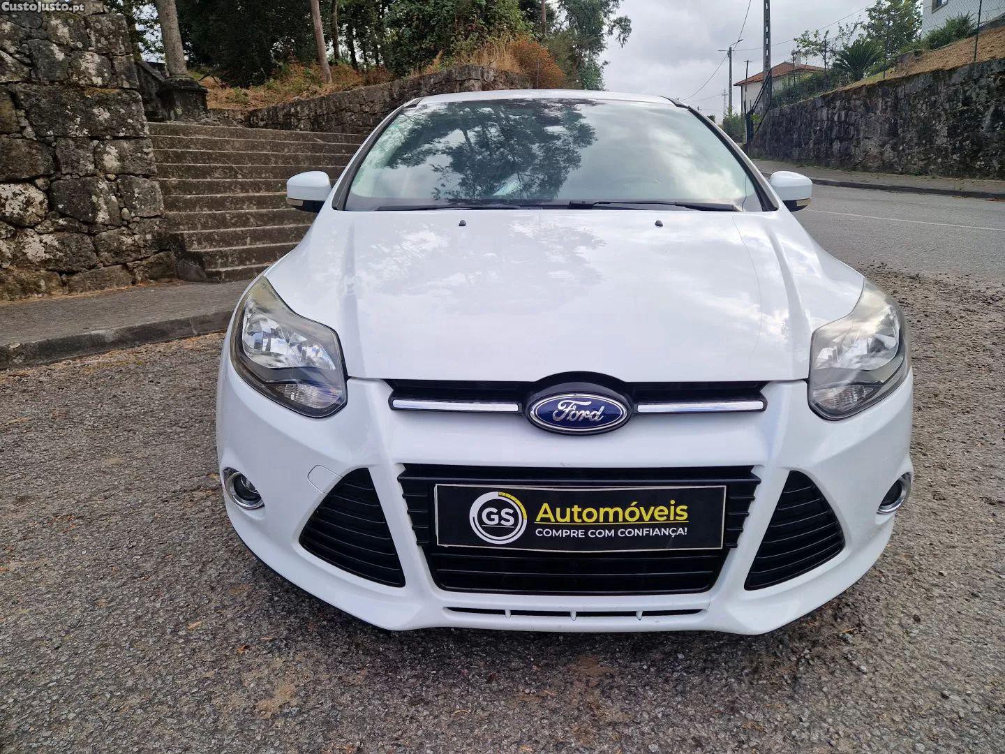 Ford Focus 1.0 scti titanium - 13 foto 2