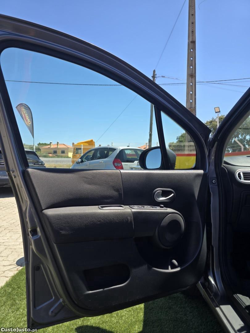 Renault Grand Modus 1.2 Dynamique — fotografia 13