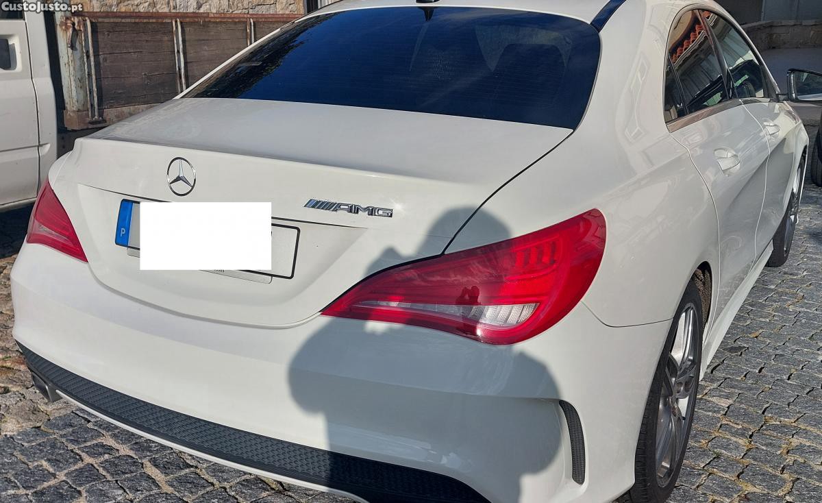 Mercedes-Benz CLA 180 AMG line - 15 foto 3