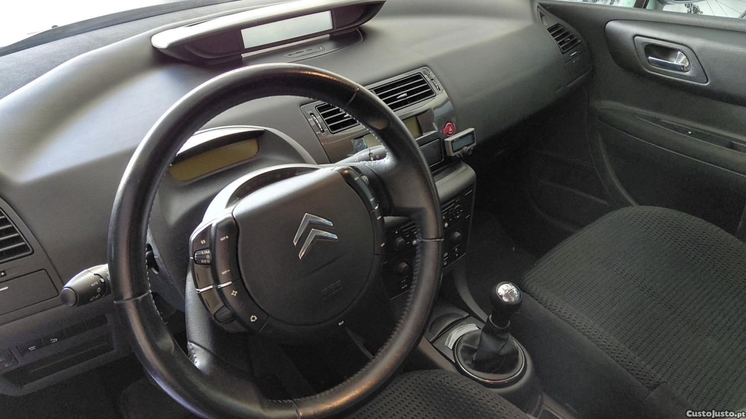Citroën C4 Coupe — fotografia 5