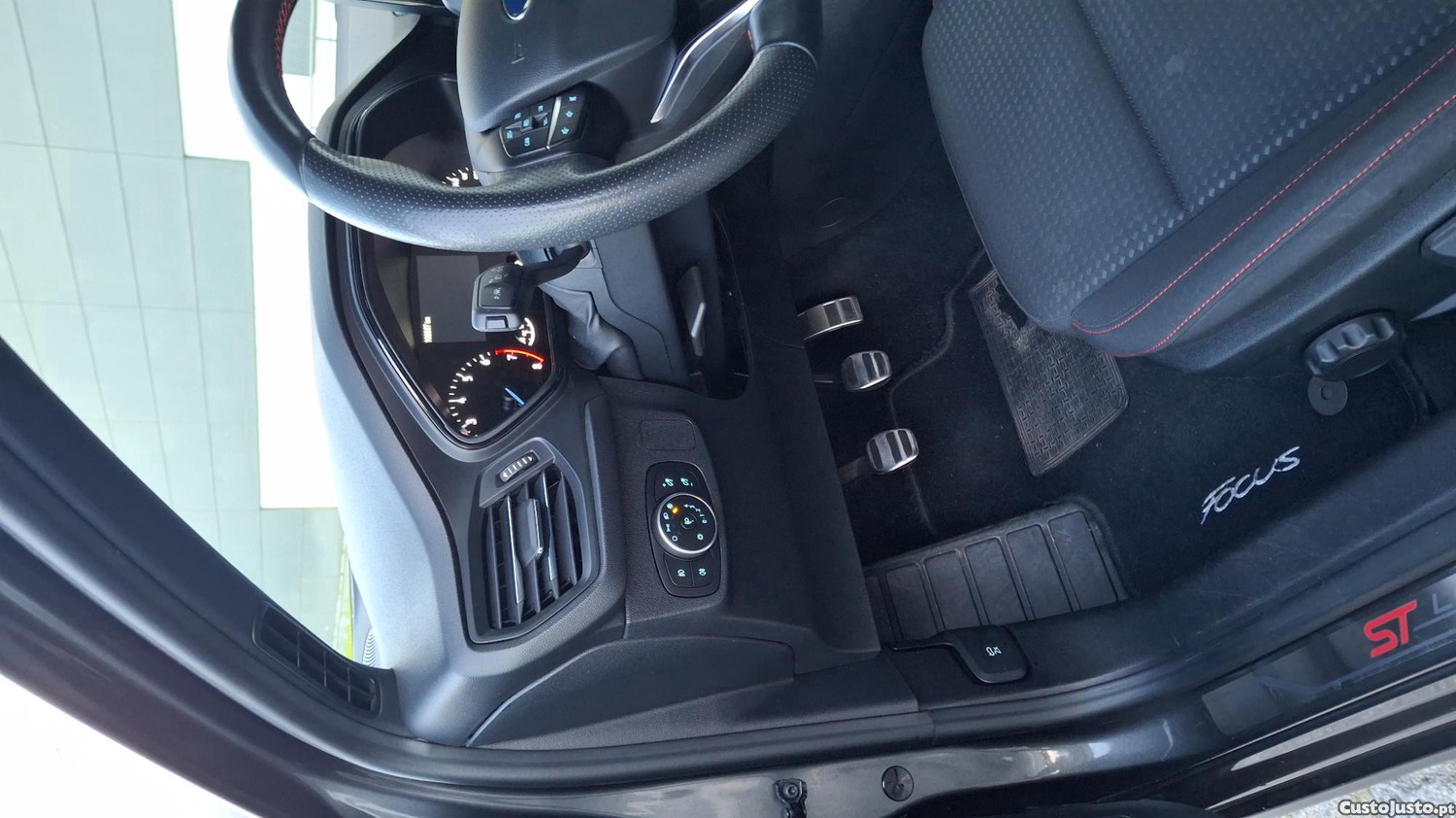 Ford Focus ST-Line — fotografia 3