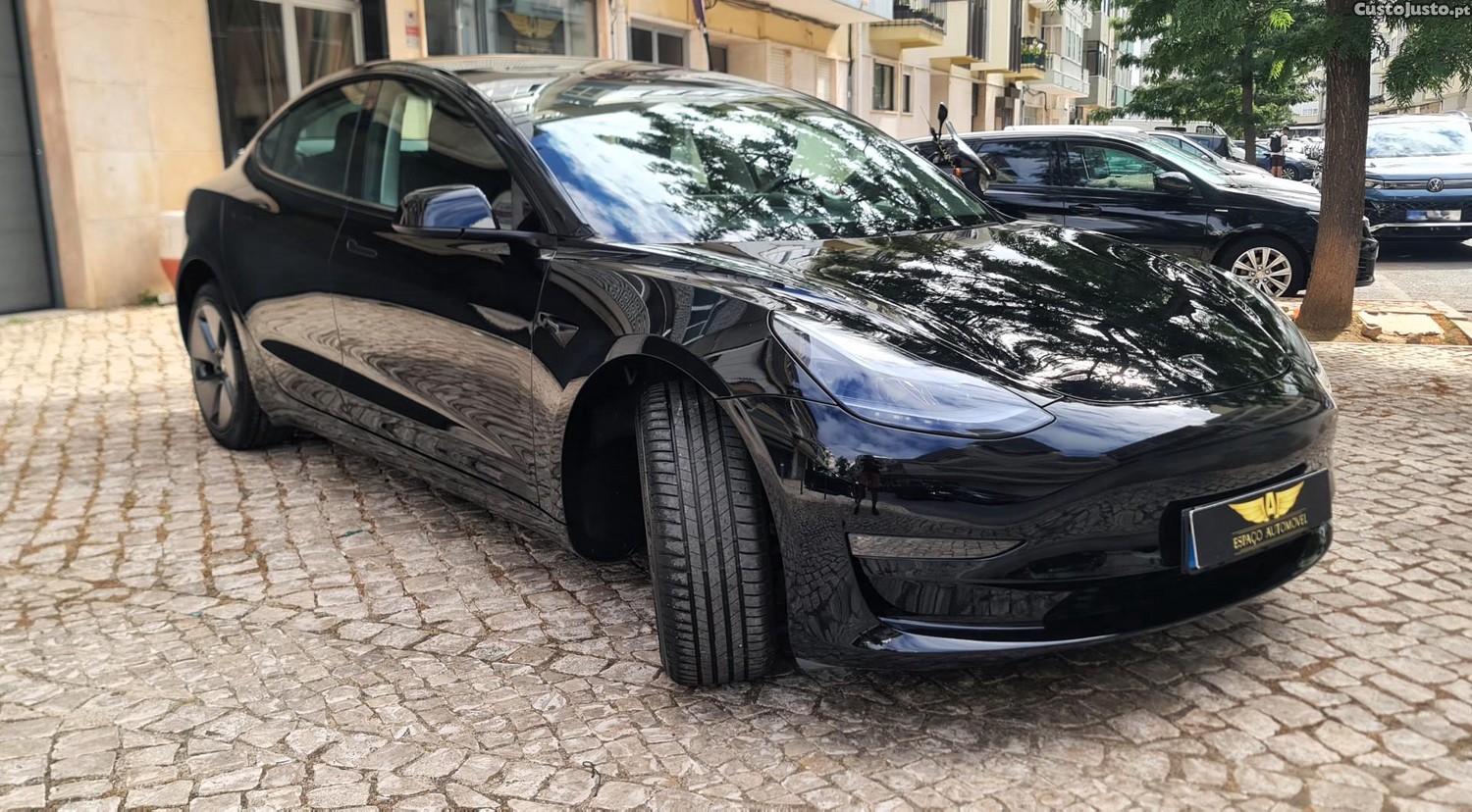 Tesla Model 3 Long Range Tração Traseira — fotografia 12