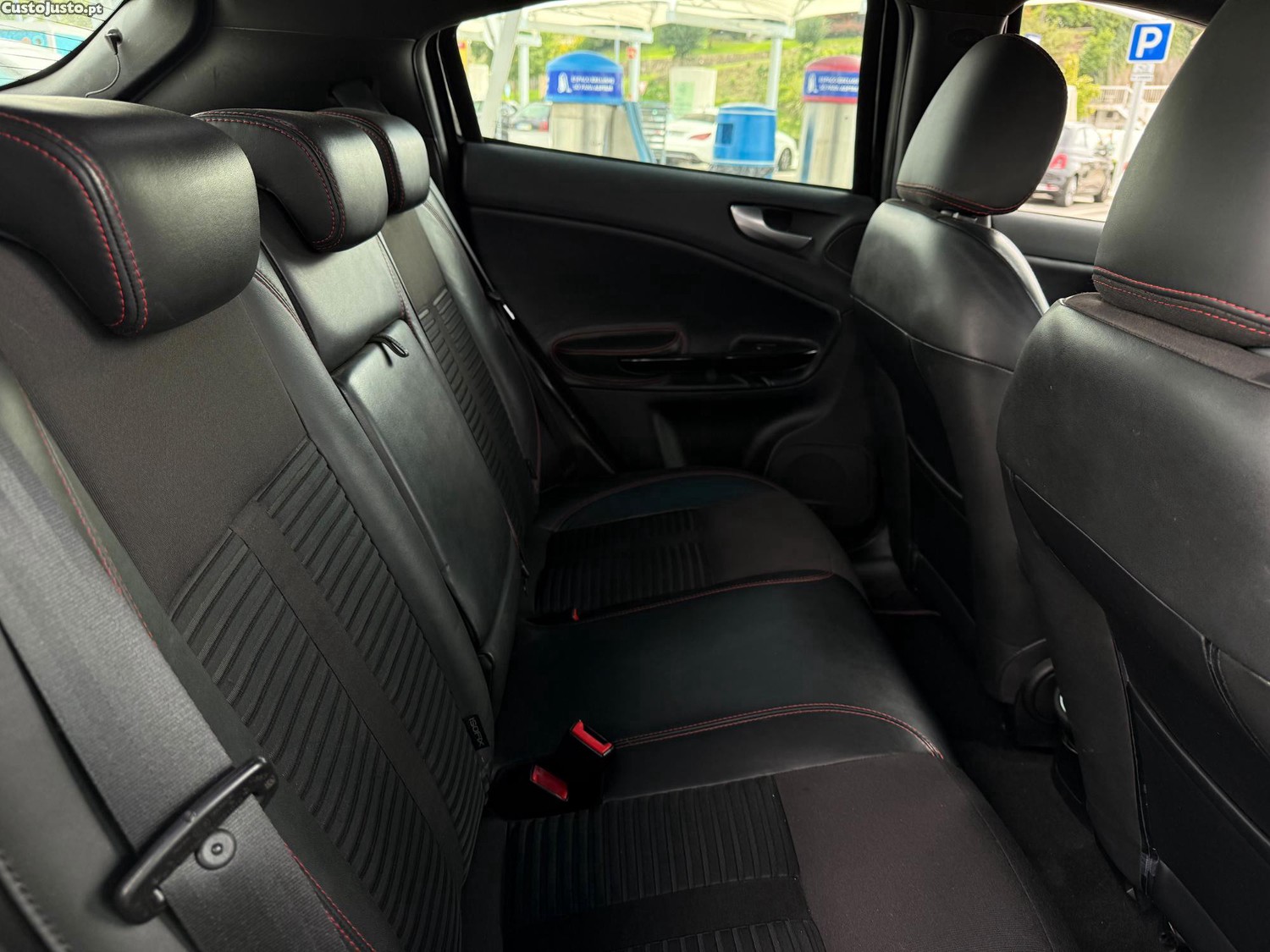 Alfa Romeo Giulietta Sportiva (Full Extras) — photo 3