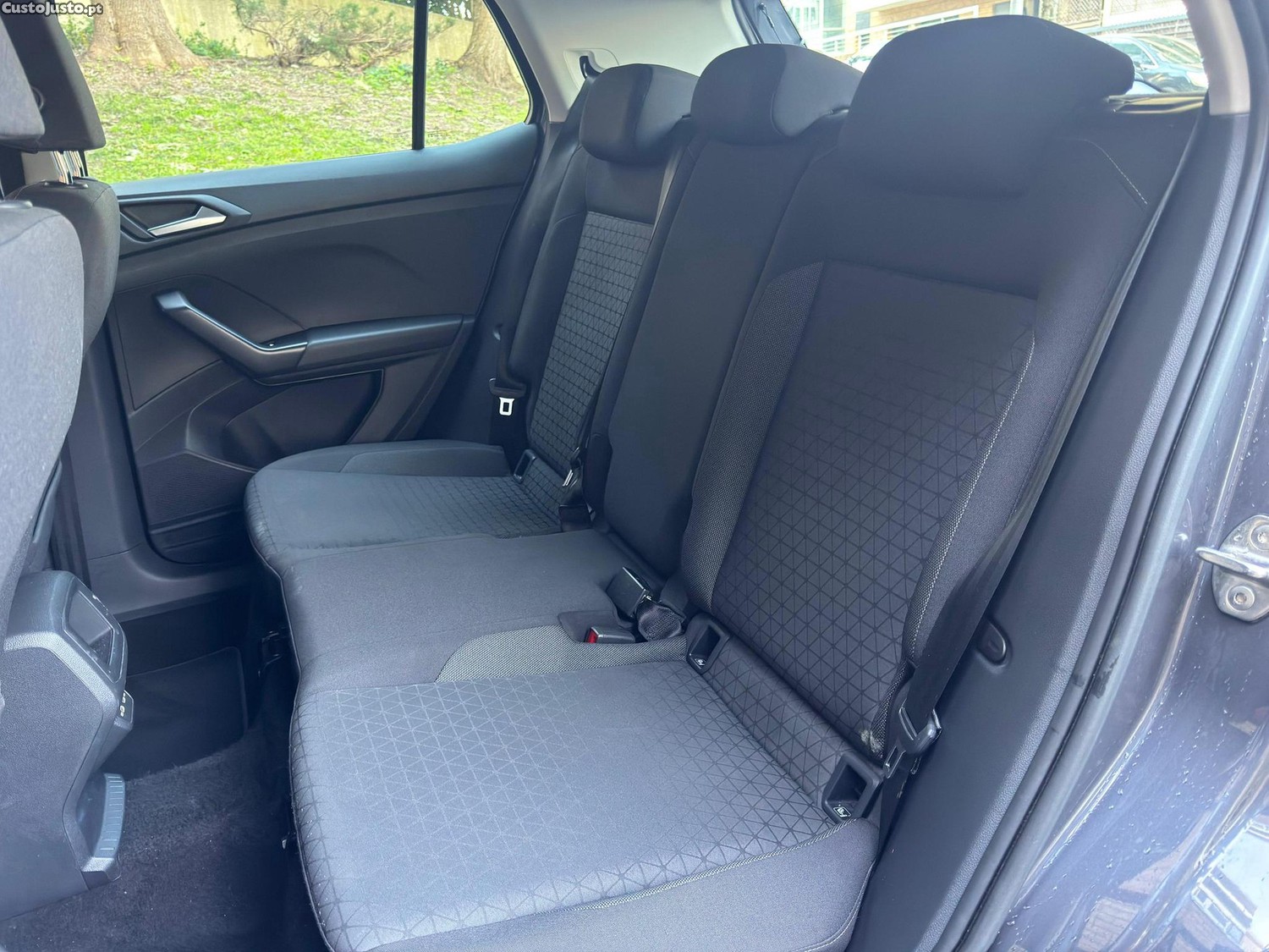 Volkswagen T-Cross 1.0 TSI — fotografia 8